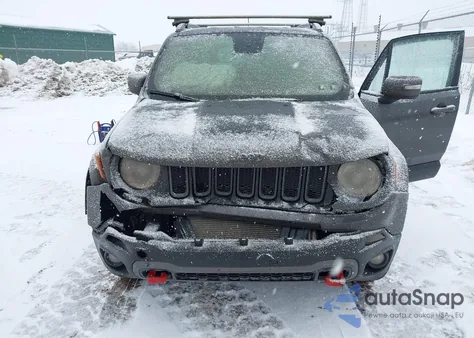 2018 Jeep Renegade Trailhawk 4X4 z USA, uszkodzony, nr VIN ZACCJBCB5JPG72716